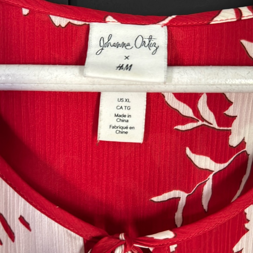 Johanna Ortiz by H&M sold out beauty